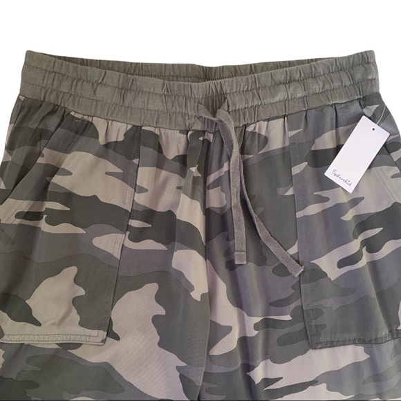 SPLENDID Classic Camouflage Jogger - SZ LARGE NWT - Picture 3 of 10